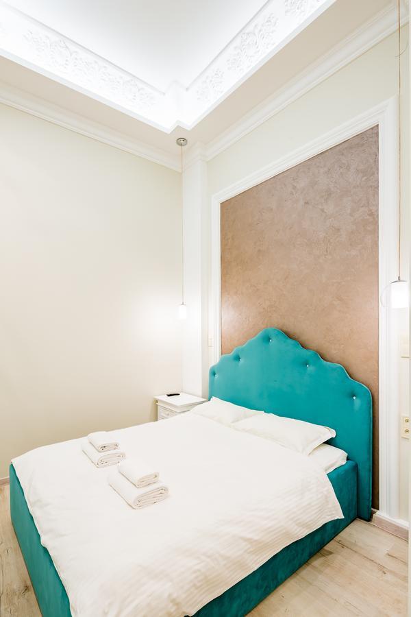 Leogrand Deluxe Apartments On Doroshenka 17 Lviv Exteriör bild